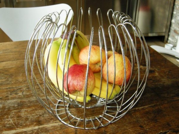 Chrome fruit basket design